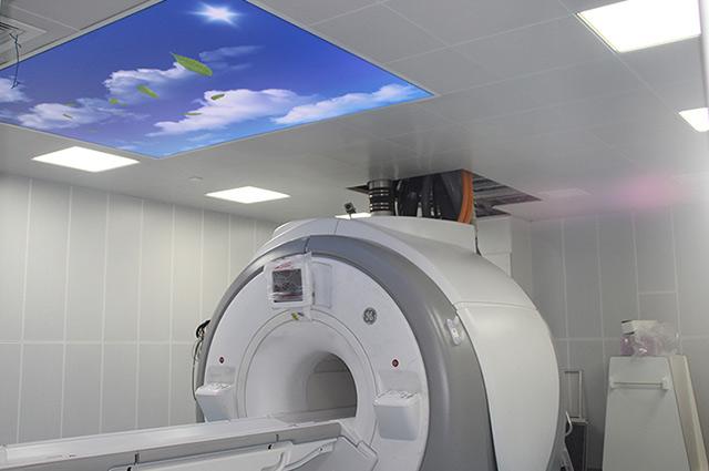 防金屬探測門和探傷防護門什么區(qū)別